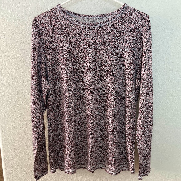 NWOT Cuddl Duds Pink Cheetah Print Top - Picture 1 of 6